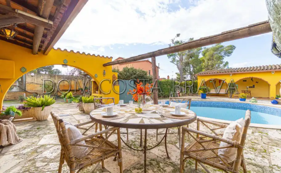 Casa o xalet en venda en Viladamat amb Aire condicionat, Calefacció i Moblat