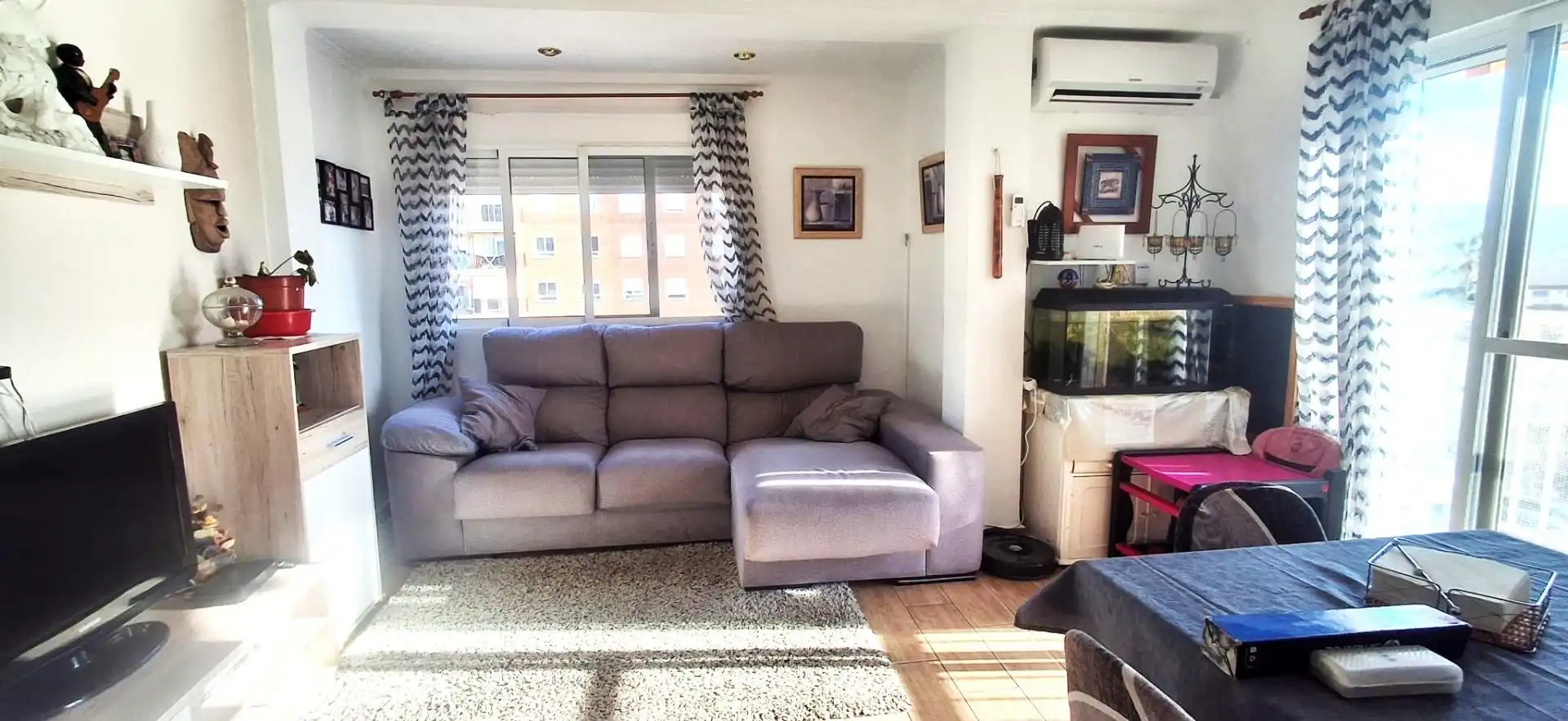 Living room of Flat for sale in Cullera  with Air Conditioner, Furnished and Balcony