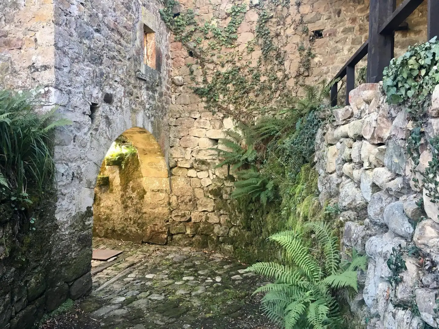 Country homes for sale in Cabuérniga  with Heating, Private garden and Parquet flooring