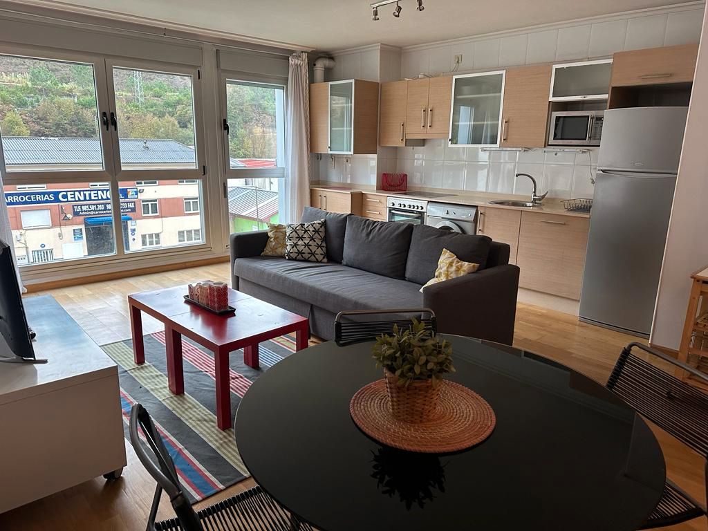 Sala d'estar de Apartament de lloguer en Castrillón amb Calefacció, Parquet i Traster