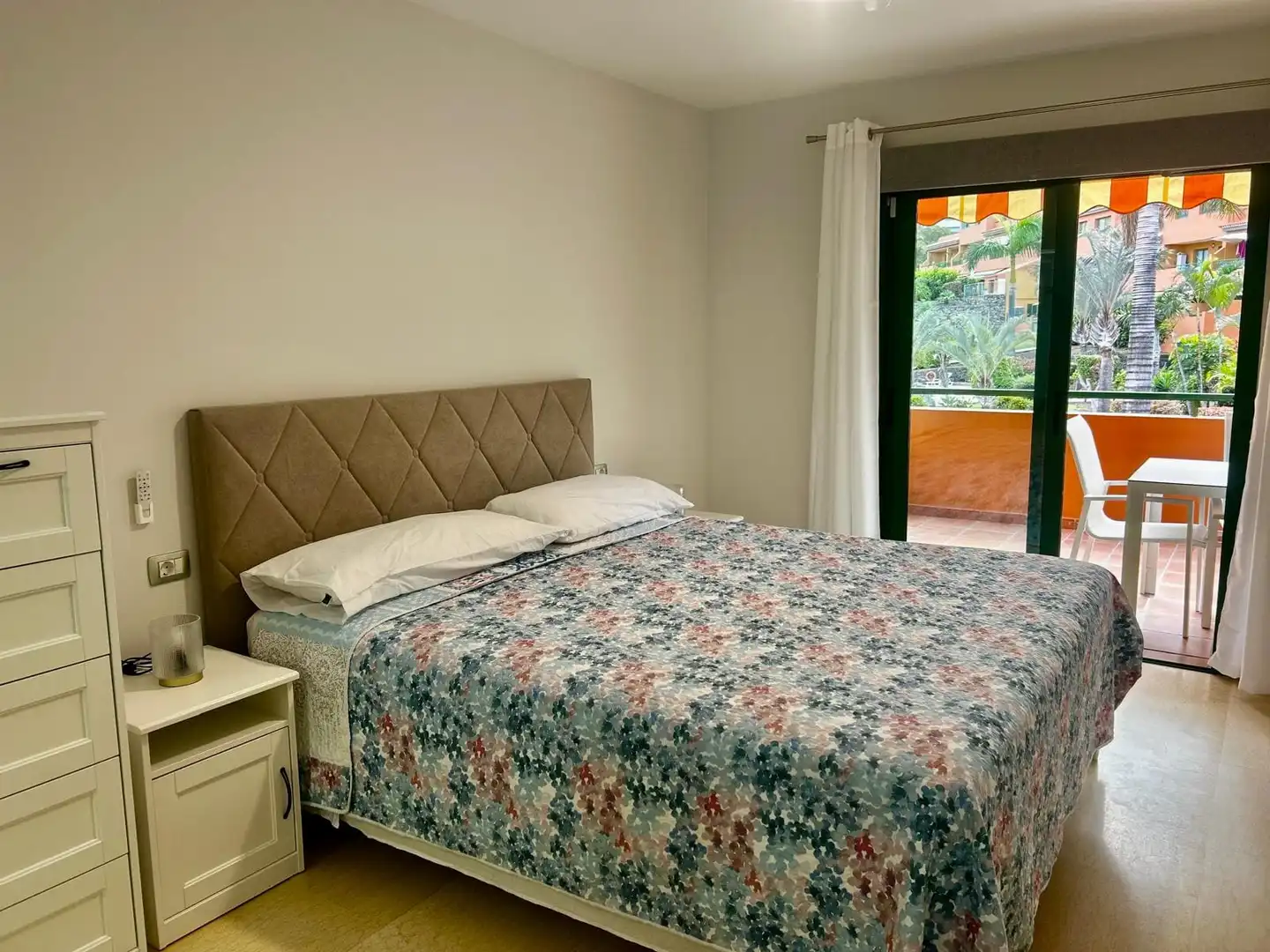 Habitación de Apartamento de alquiler en Puerto de la Cruz con Terraza, Amueblado y Horno