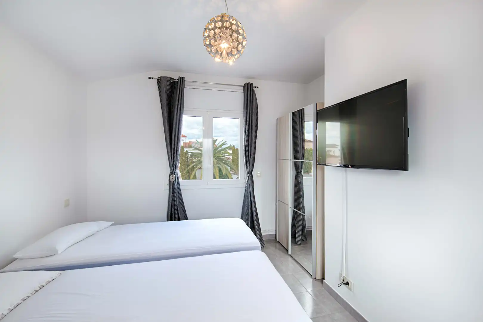 Casa con piscina en venta en Carrer Norfeu, imagen 23