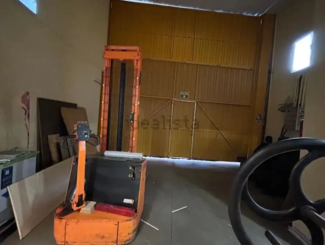 Nave industrial en venta en Miguelturra con Calefacción