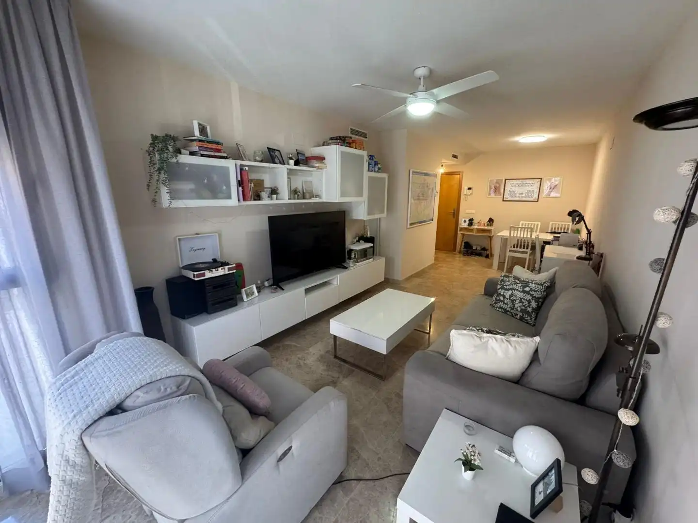 Sala d'estar de Pis en venda en Paiporta amb Terrassa i Moblat