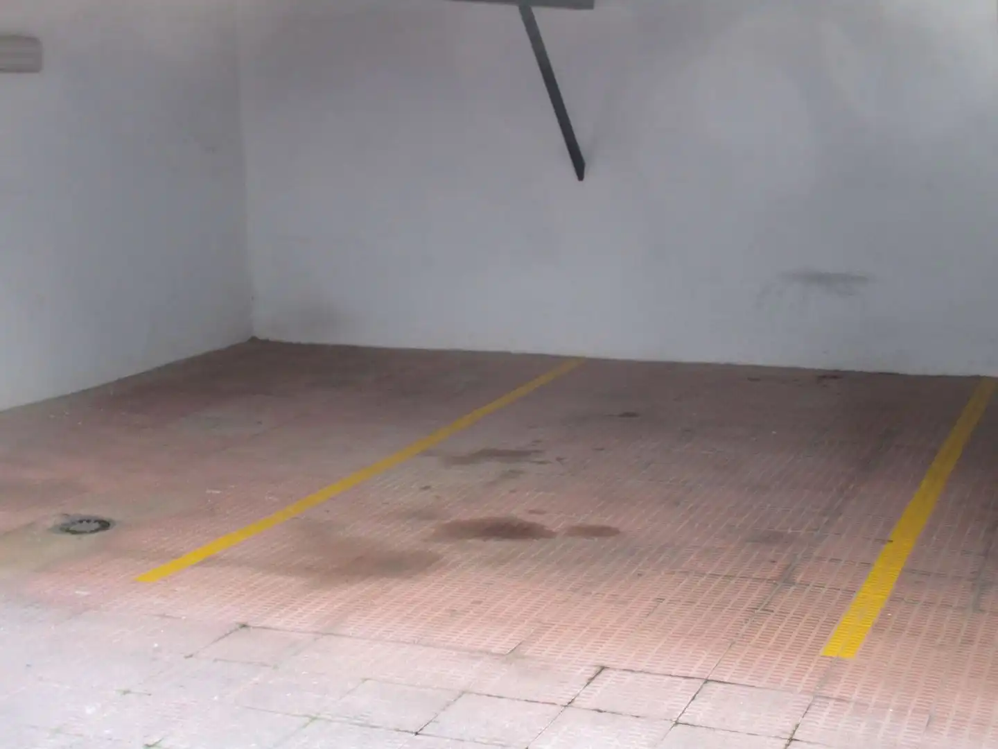 Parking of Garage for rent in Madrid
