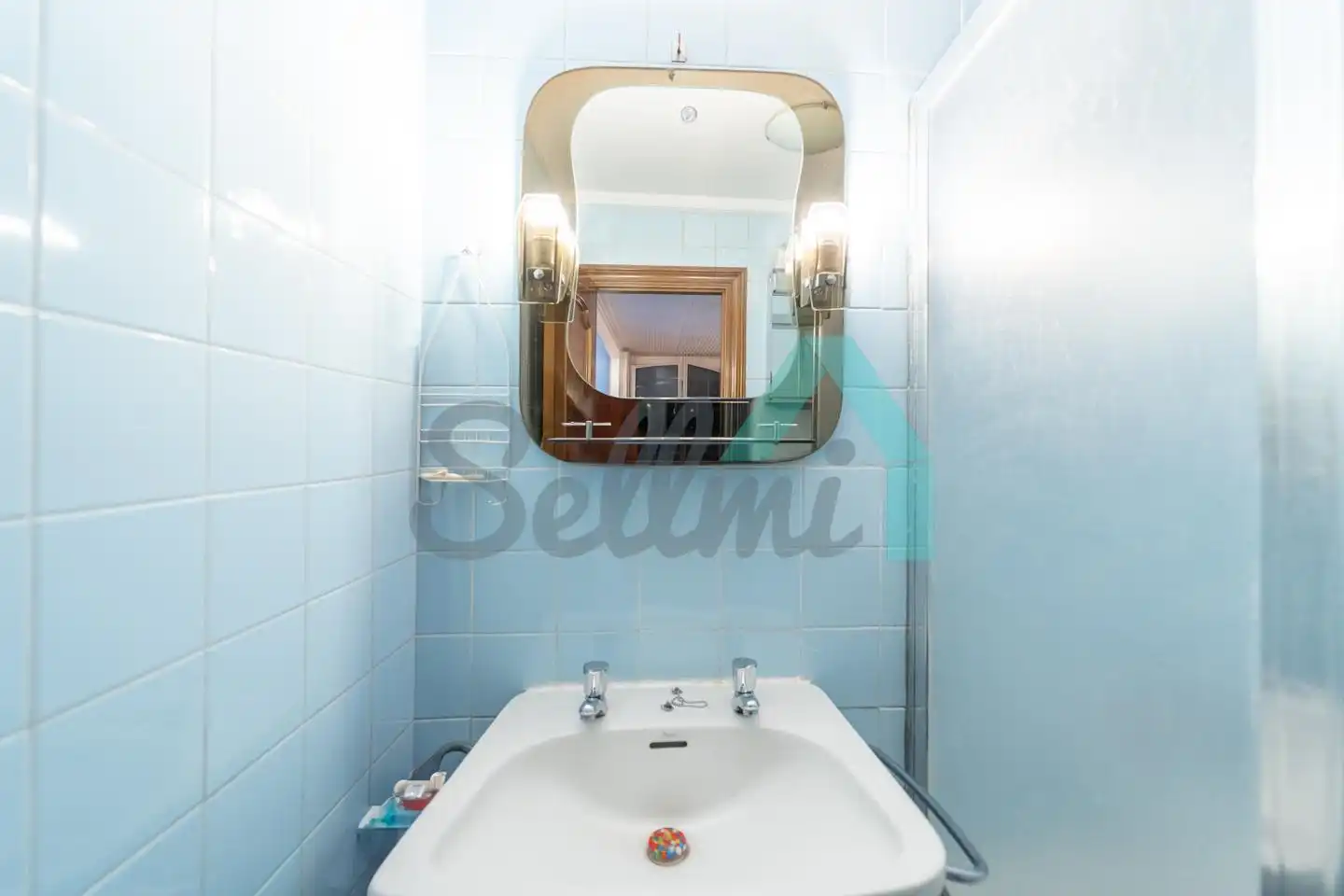 Bathroom of Flat for rent in Gijón   with Heating, Parquet flooring and Furnished