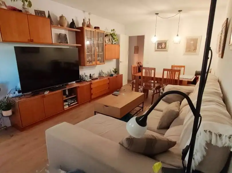 Sala d'estar de Pis en venda en Madrid amb Aire condicionat, Calefacció i Parquet