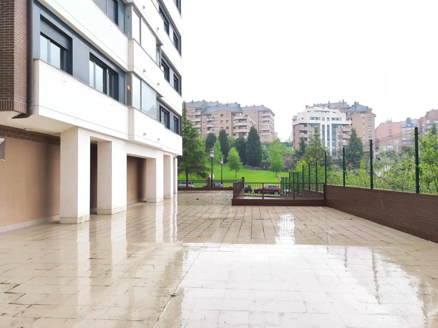 Terraza de Local de alquiler en Oviedo 