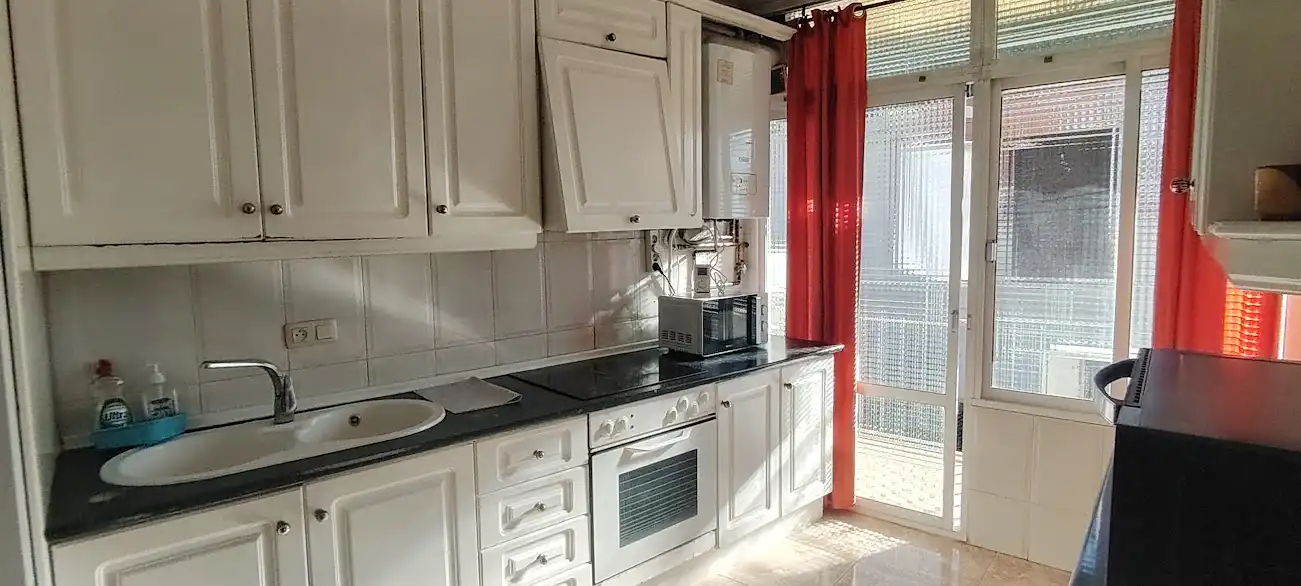 Küche von Wohnung zur untervermieten in Linares mit Klimaanlage, Heizung und Möbliert