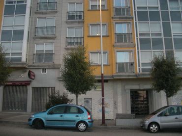 Locale commerciale in vendita a Avenida de Ramón Nieto