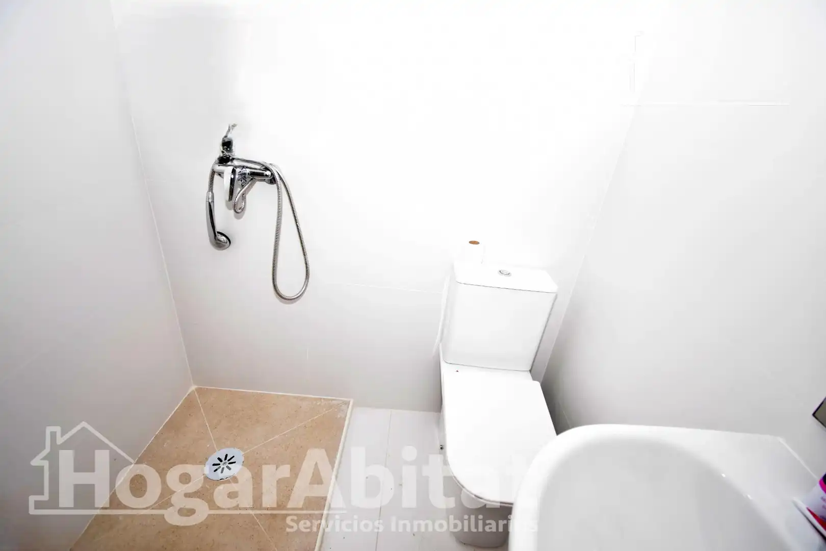 Baño de Piso en venta en Alaquàs con Aire acondicionado, Calefacción y Balcón
