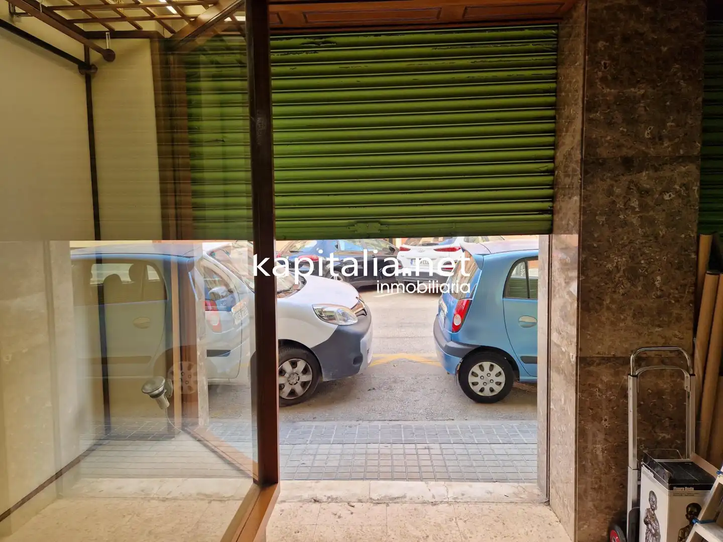 Locale commerciale in vendita a Sant Josep - Zona Hospital, imagen 2