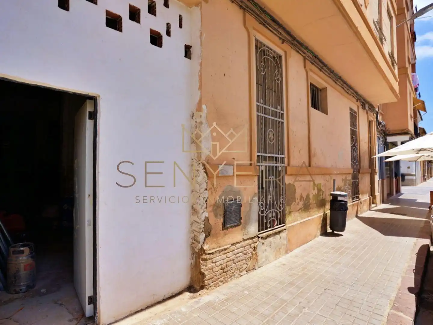 Außenansicht von Einfamilien-Reihenhaus zum Verkauf in Valencia