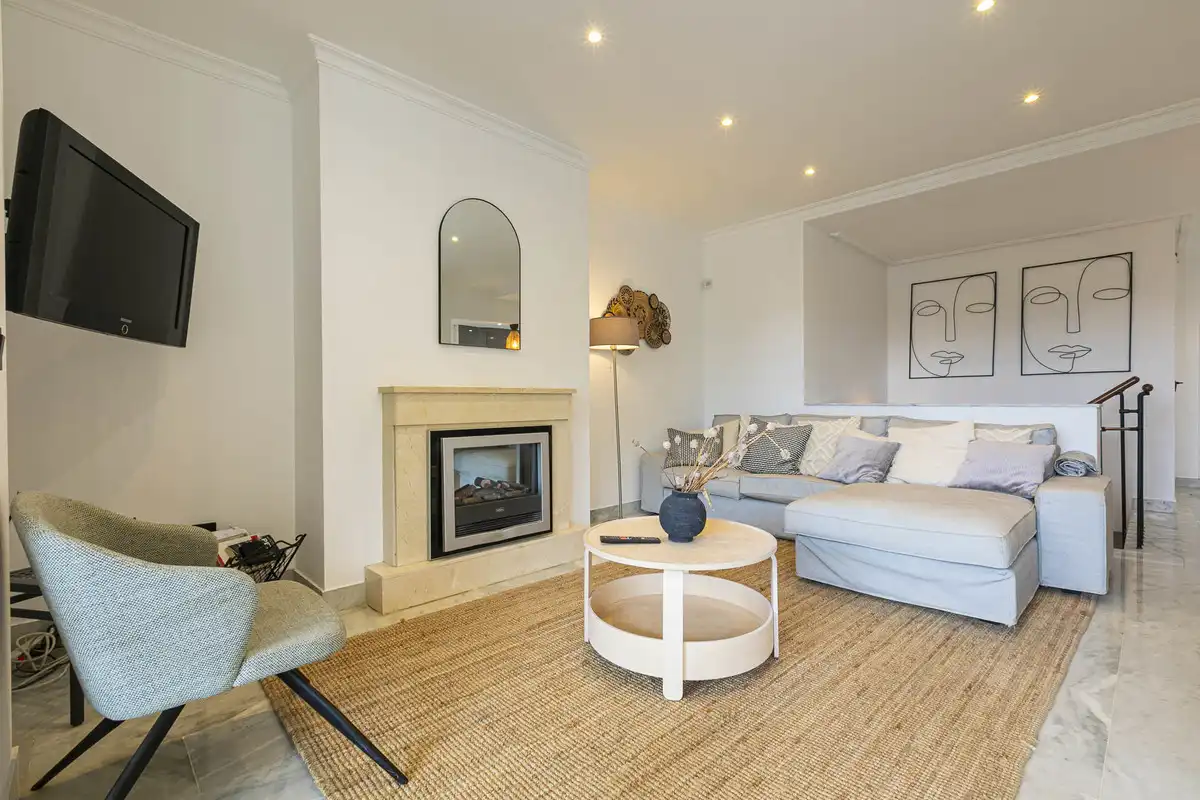 Living room of Apartments for sale in Marbella  with Air Conditioner, Heating and Terrace