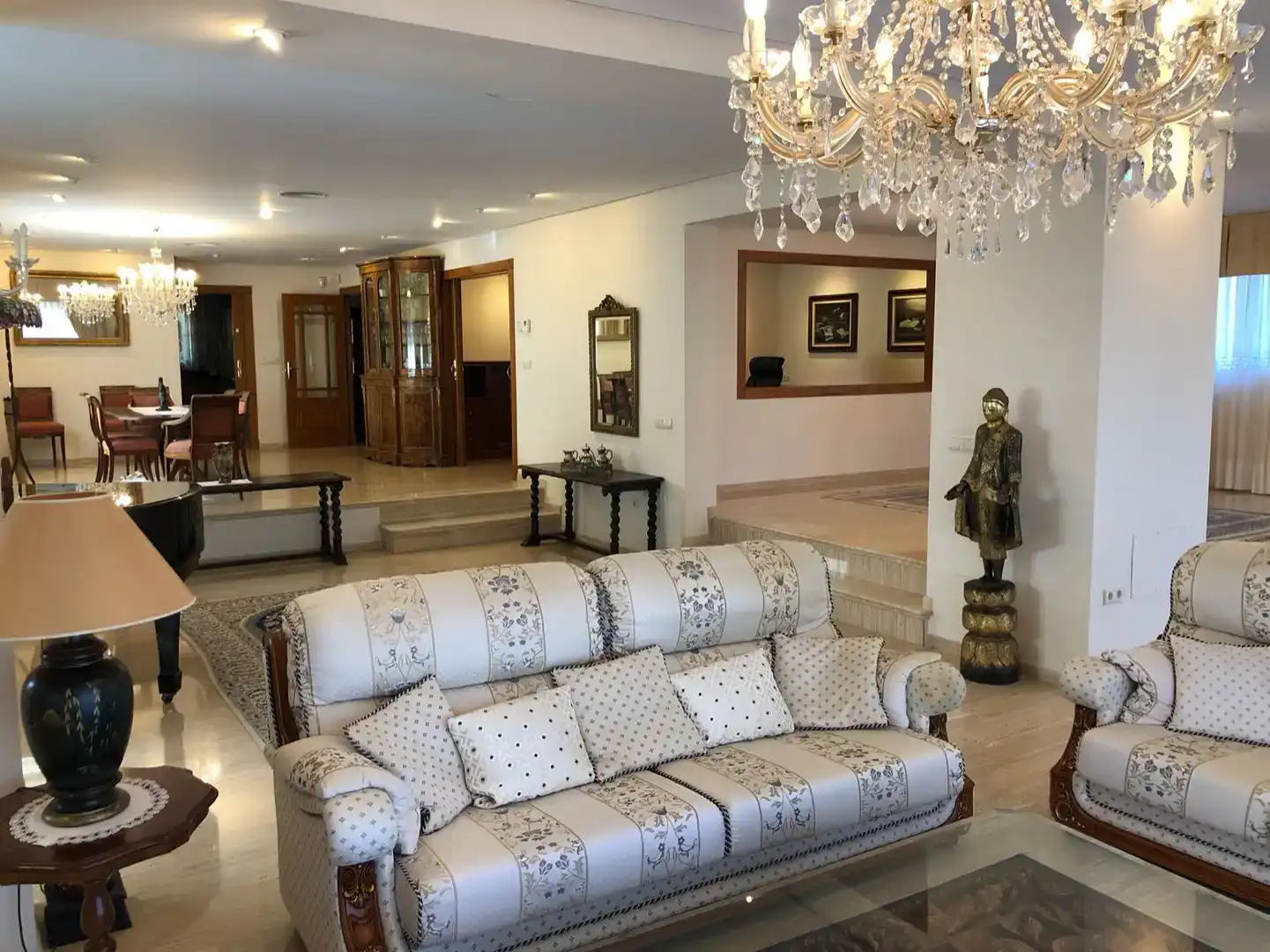 Sala d'estar de Casa o xalet en venda en Murcia amb Aire condicionat, Jardí privat i Piscina