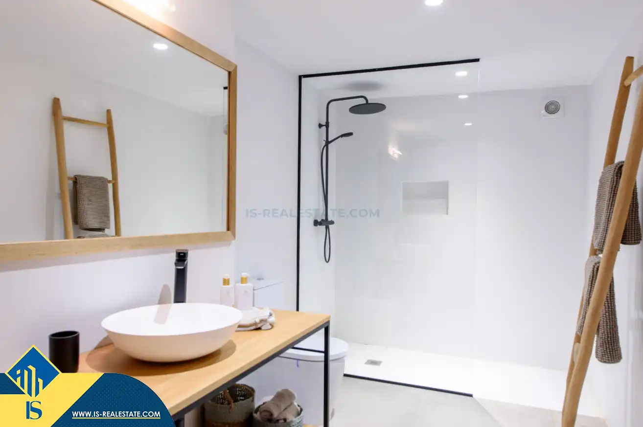 Baño de Casa o chalet en venta en Sant Josep de sa Talaia con Aire acondicionado, Calefacción y Jardín privado