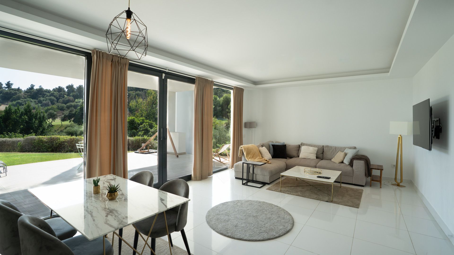 Planta baixa de lloguer a Benahavís pueblo