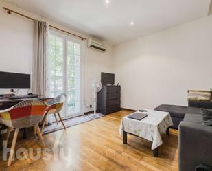 Bedroom of Flat for sale in  Barcelona Capital  with Air Conditioner, Heating and Parquet flooring