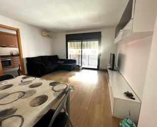 Sala d'estar de Pis en venda en Santa Coloma de Gramenet amb Aire condicionat, Calefacció i Traster