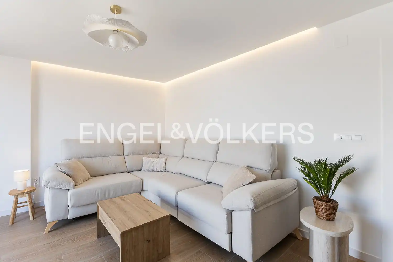 Living room of Attic for rent in El Puig de Santa Maria  with Air Conditioner, Heating and Terrace