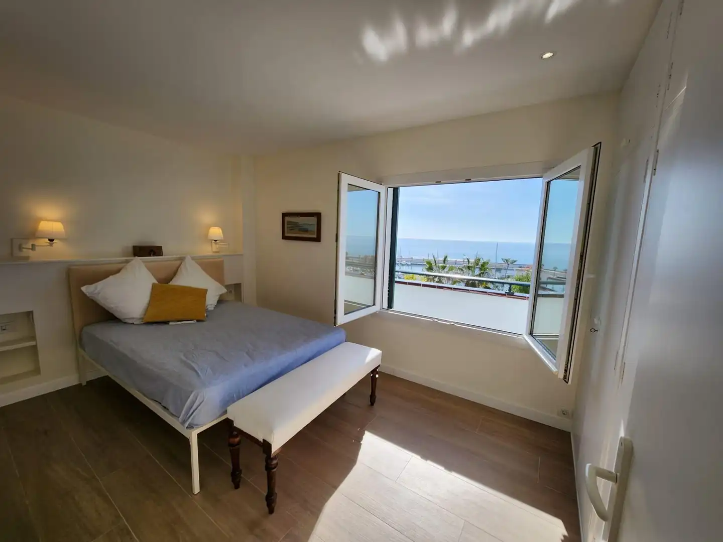 Schlafzimmer von Wohnung zur Miete in Sitges mit Klimaanlage, Privatgarten und Terrasse