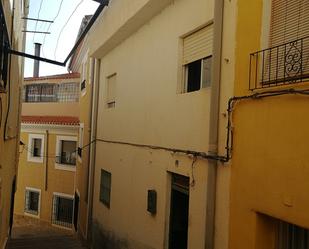 Vista exterior de Casa adosada en venda en Liétor amb Terrassa