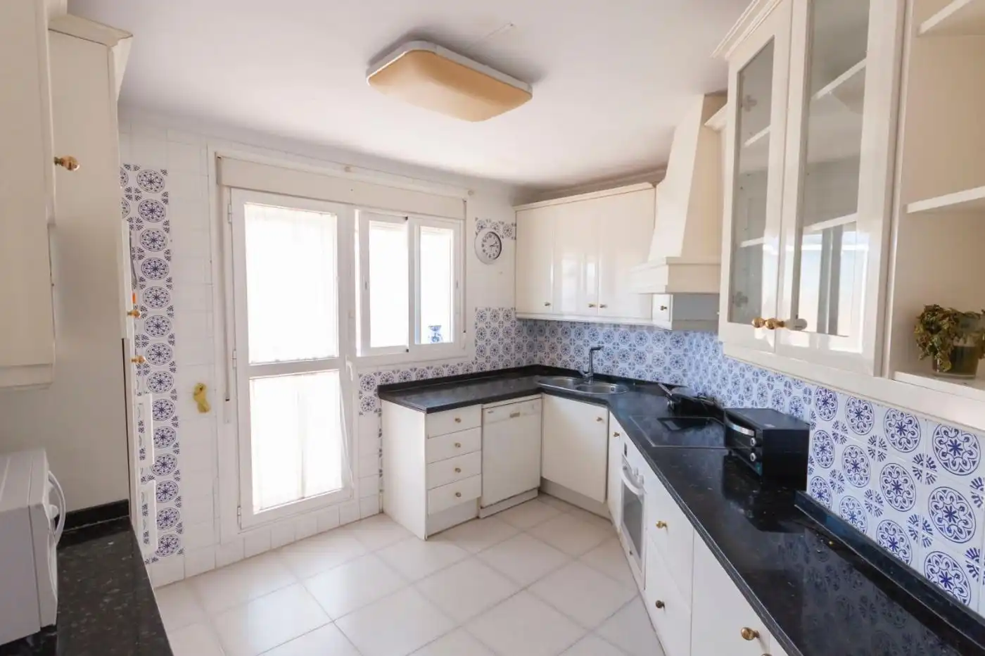 Penthouse with lift for sale in Estepona Pueblo, imagen 25