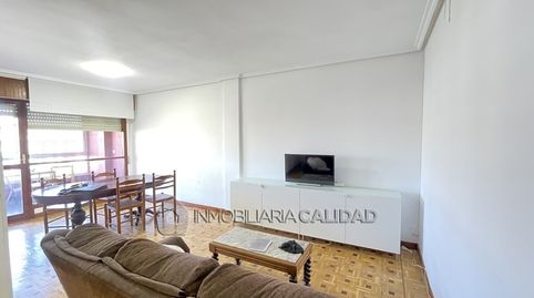 Foto 2 de Piso de alquiler en Los Vadillos - R. Sanitaria - Pozanos, Burgos Capital