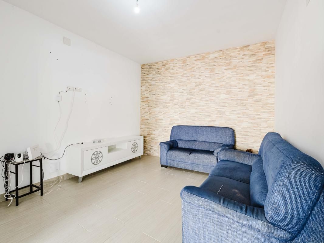 Single-family semi-detached for sale in Bº Rosales, 17, Humilladero