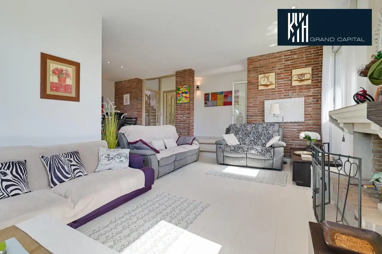 Casa con piscina in vendita a Carrer Carrer Montserrat, imagen 20