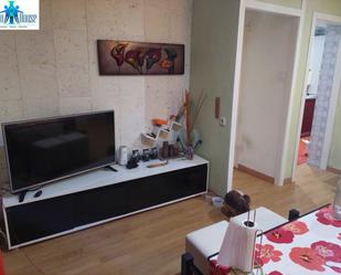 Living room of Flat for sale in  Albacete Capital  with Air Conditioner and Balcony