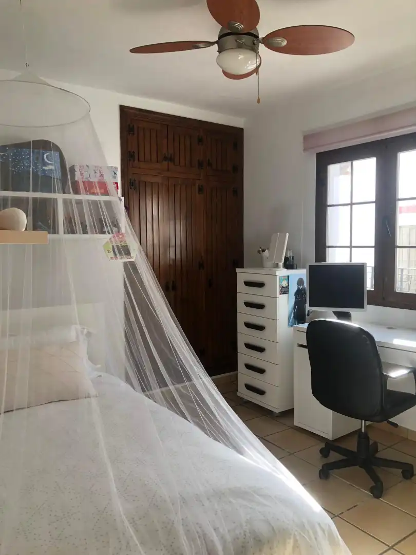 Dormitori de Finca rústica en venda en Estepona amb Aire condicionat, Calefacció i Terrassa