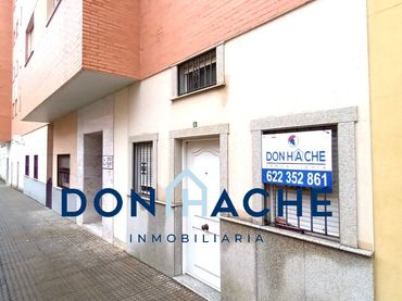 Local comercial en venda a Paseo de las Artes y de los Oficios 8