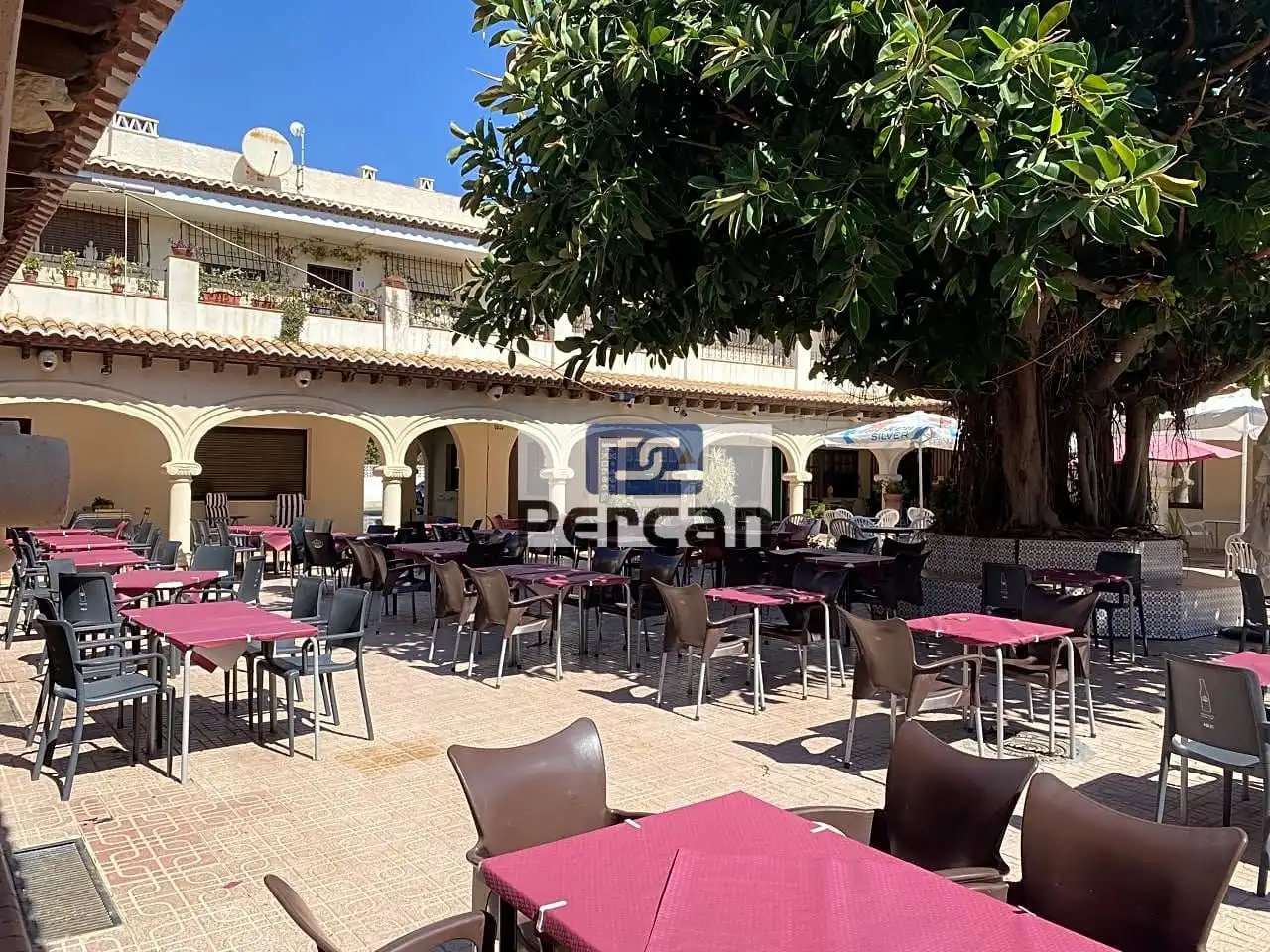 Locale commerciale in vendita a De La Almadraba