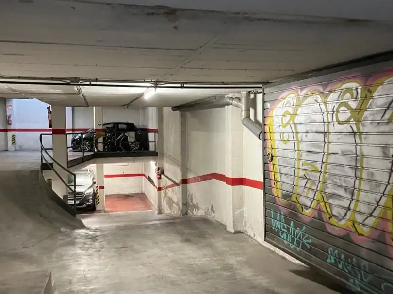 Parkplatz von Garage zum Verkauf in L'Hospitalet de Llobregat
