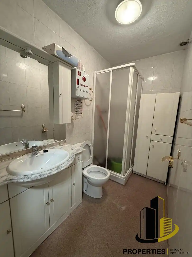 Local comercial en venda a Guijuelo, imagen 6