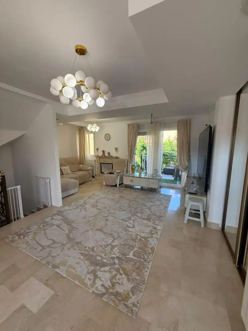 Sala d'estar de Casa o xalet en venda en Sant Joan d'Alacant amb Aire condicionat, Calefacció i Jardí privat