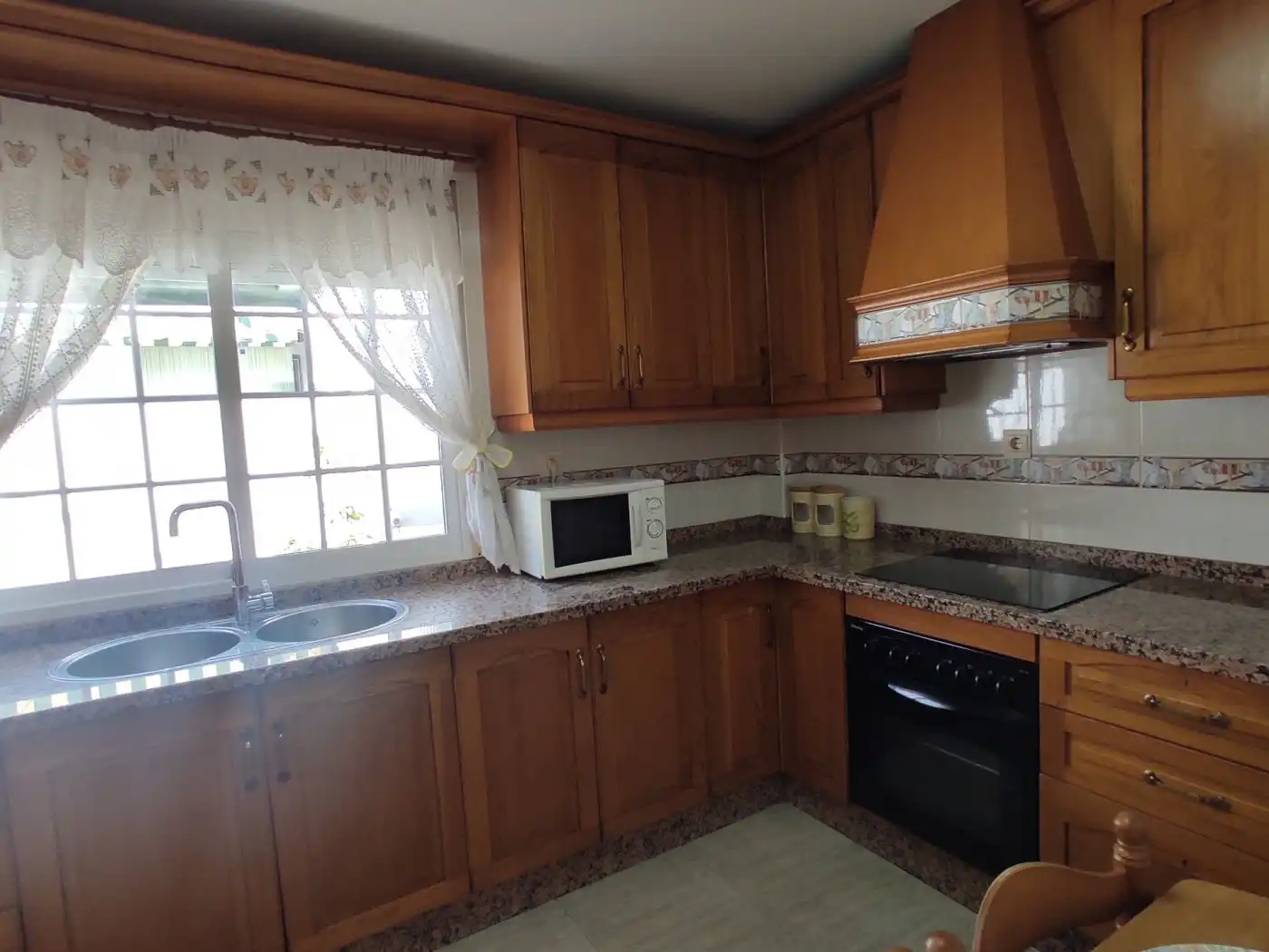 Kitchen of Houses for rent in Centro de Albolote