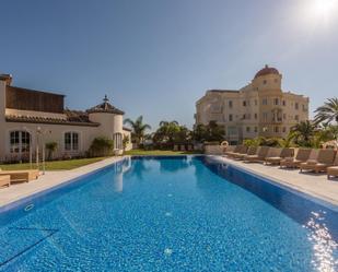 Swimming pool of Planta baja to rent in Estepona  with Air Conditioner and Terrace