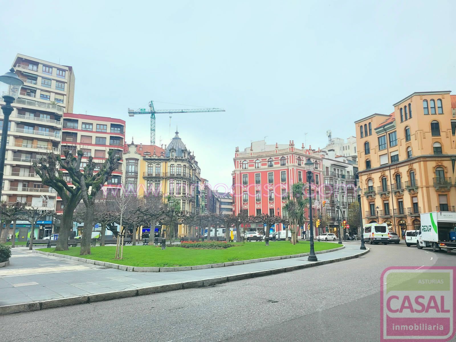 Vista exterior de Garatge en venda en Gijón 