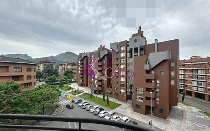 Vista exterior de Pis en venda en Durango amb Calefacció, Terrassa i Traster