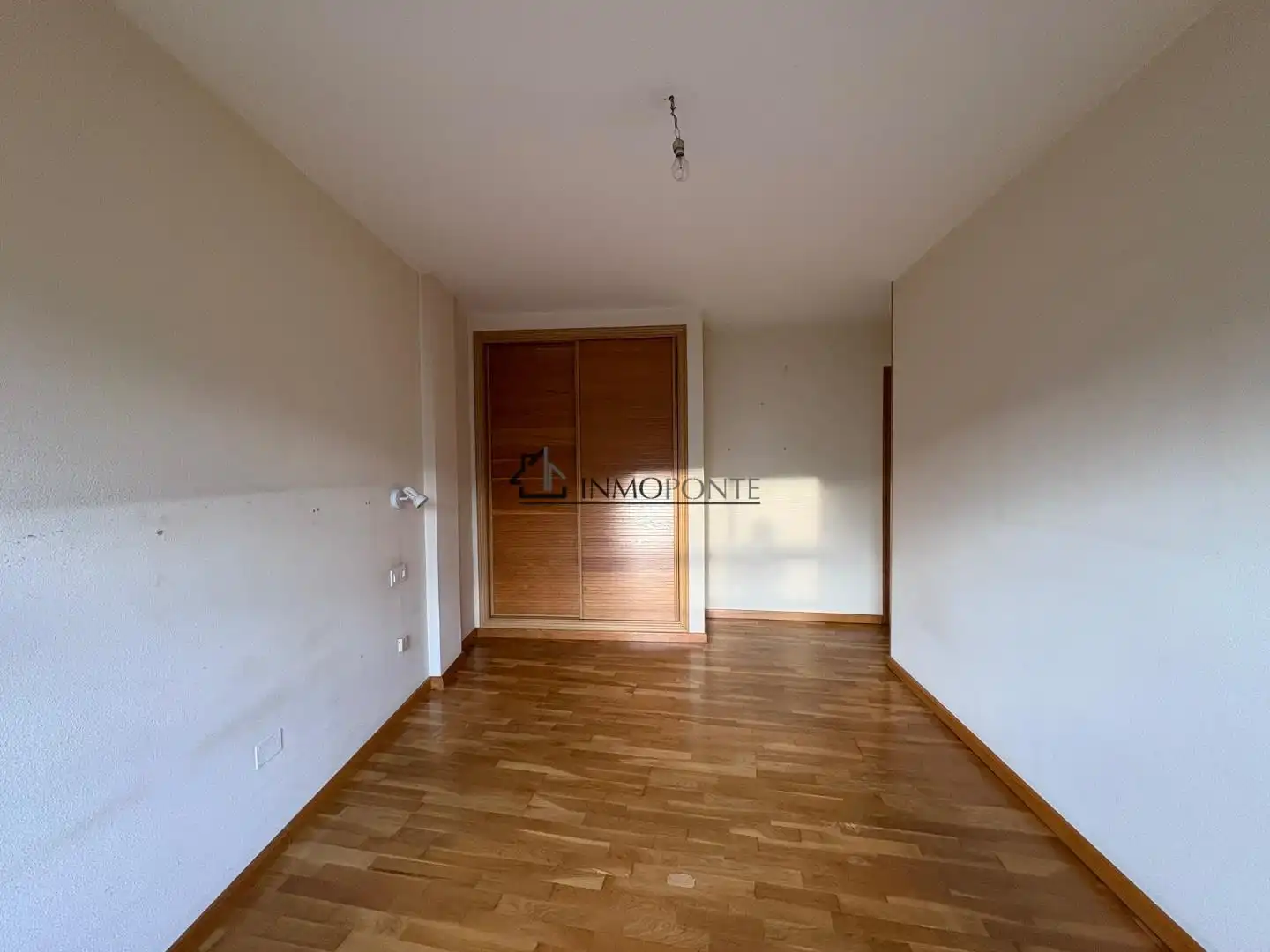 Schlafzimmer von Wohnung zum Verkauf in Pontevedra Capital 