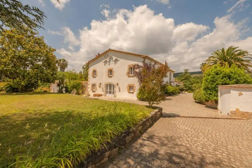 Vista exterior de Finca rústica en venda en Riudarenes amb Aire condicionat, Calefacció i Jardí privat