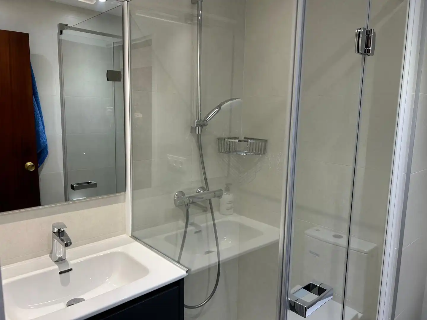 Badezimmer von Wohnung zur Miete in Vitoria - Gasteiz mit Heizung, Terrasse und Abstellraum