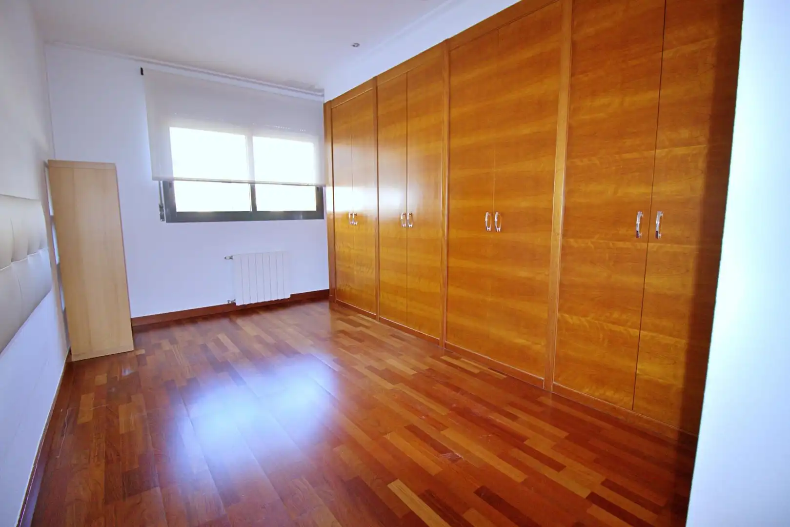 Habitación de Piso en venta en Elche / Elx con Aire acondicionado, Calefacción y Jardín privado