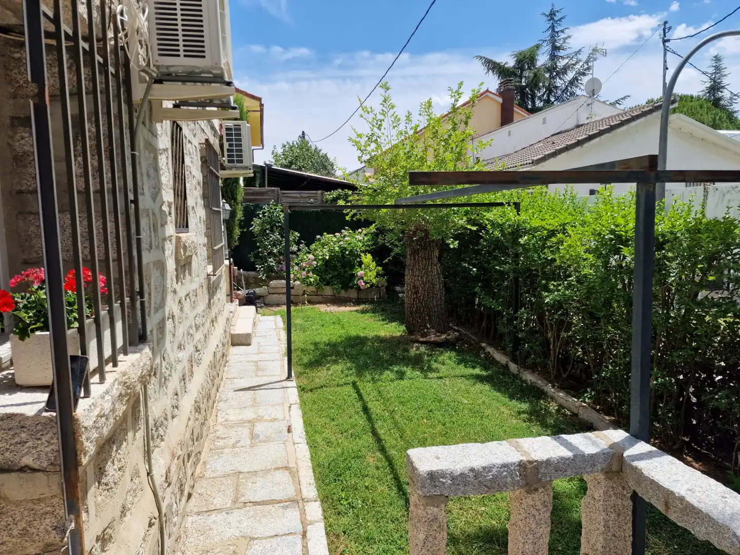 Garden of Detached homes for sale in Colmenar Viejo  with Air Conditioner, Heating and Private garden