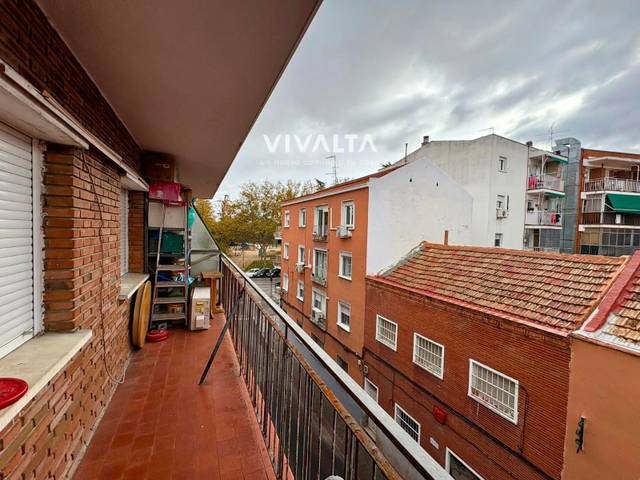 Piso en Venta en Jaime Tercero en Puerta del Ángel