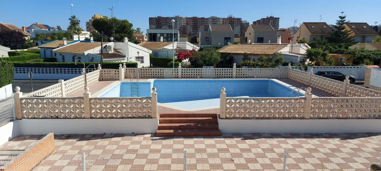 Casa pareada en venta en Corinto - Almarda