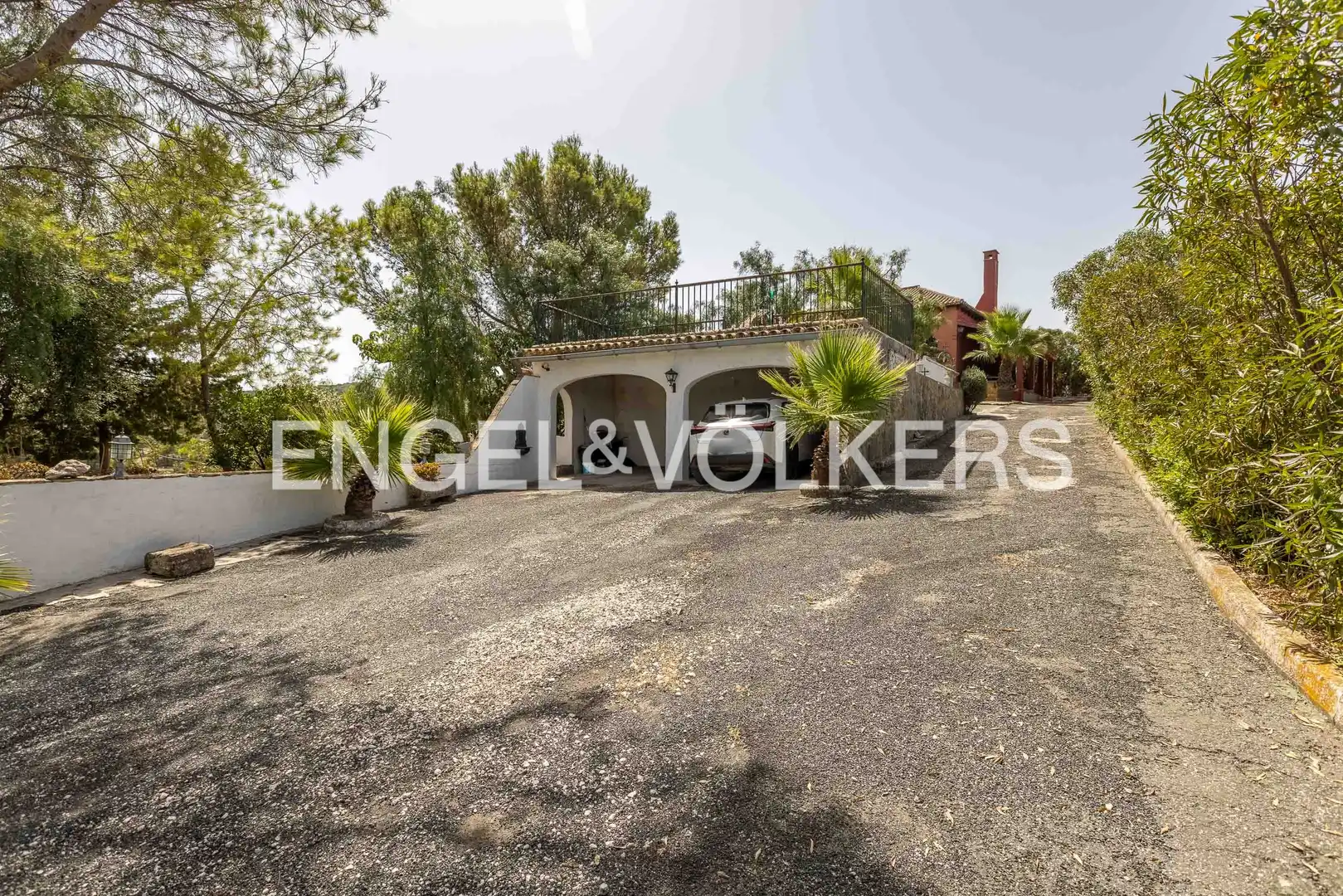 Vista exterior de Casa o xalet en venda en Osuna amb Calefacció, Jardí privat i Piscina