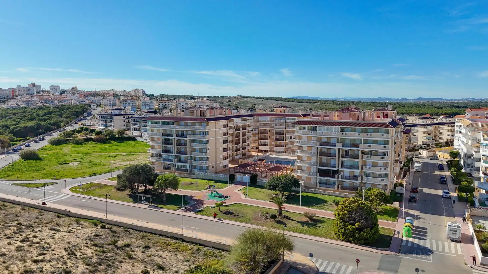 Vista exterior de Apartamento en venta en Torrevieja con Jardín privado